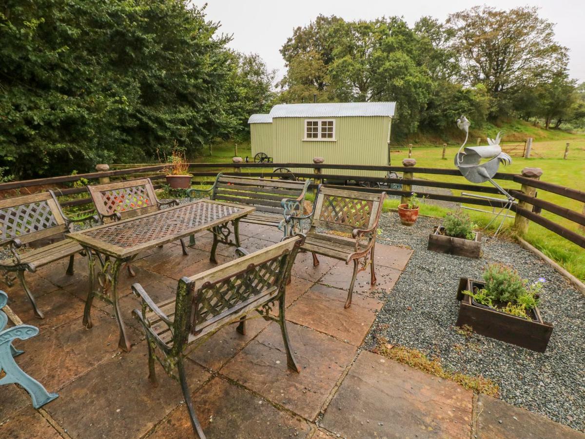 Shepherds Hut - The Crook Milford Haven Buitenkant foto