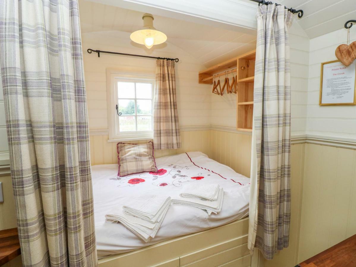 Shepherds Hut - The Crook Milford Haven Buitenkant foto